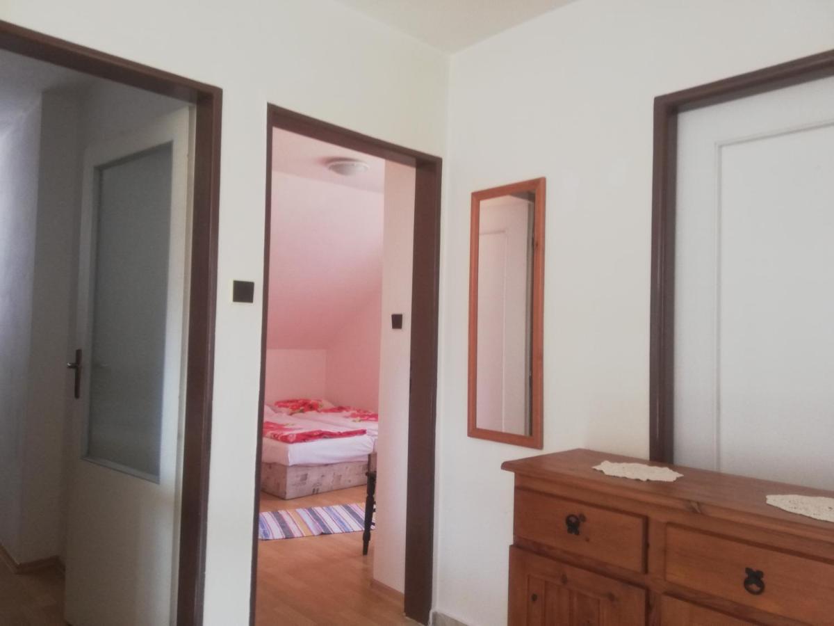 Villa Strakov Lucky Ngoại thất bức ảnh